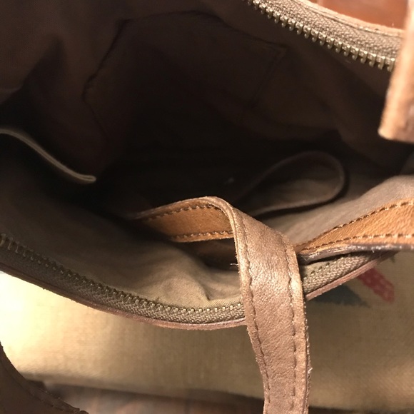 Lucky Brand Crossbody Handbag - Picture 3 of 4